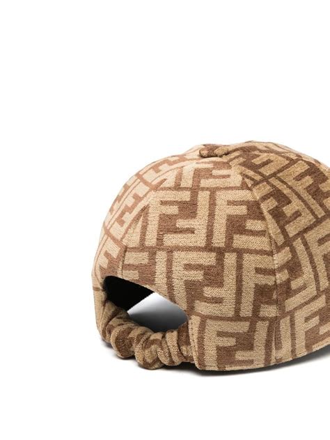 cappello fendi occhi